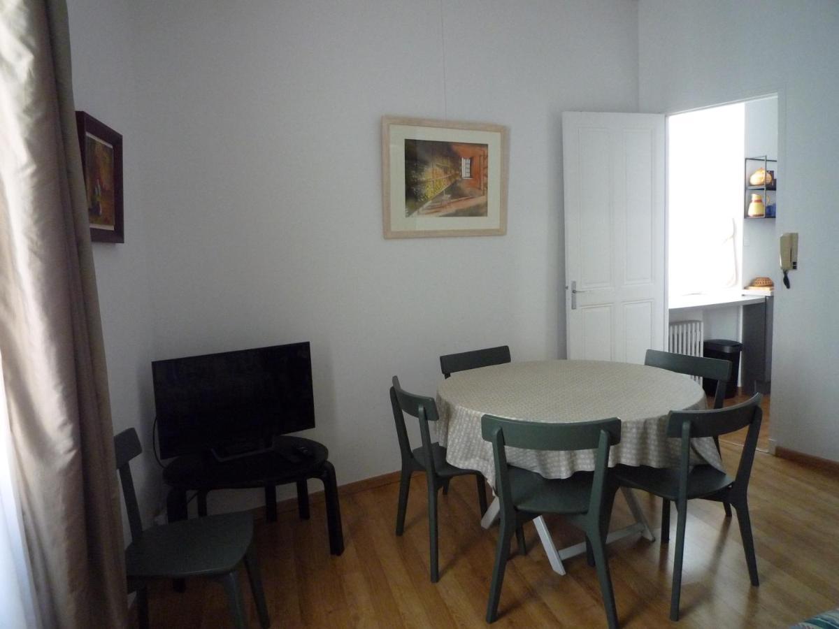 Appartement Avignon Centre Intra Muros Cour Exterieure Parking Prive Gratuit Eksteriør billede